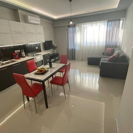 Maxim Deluxe Apartment Nea Alikarnassos Dış mekan fotoğraf