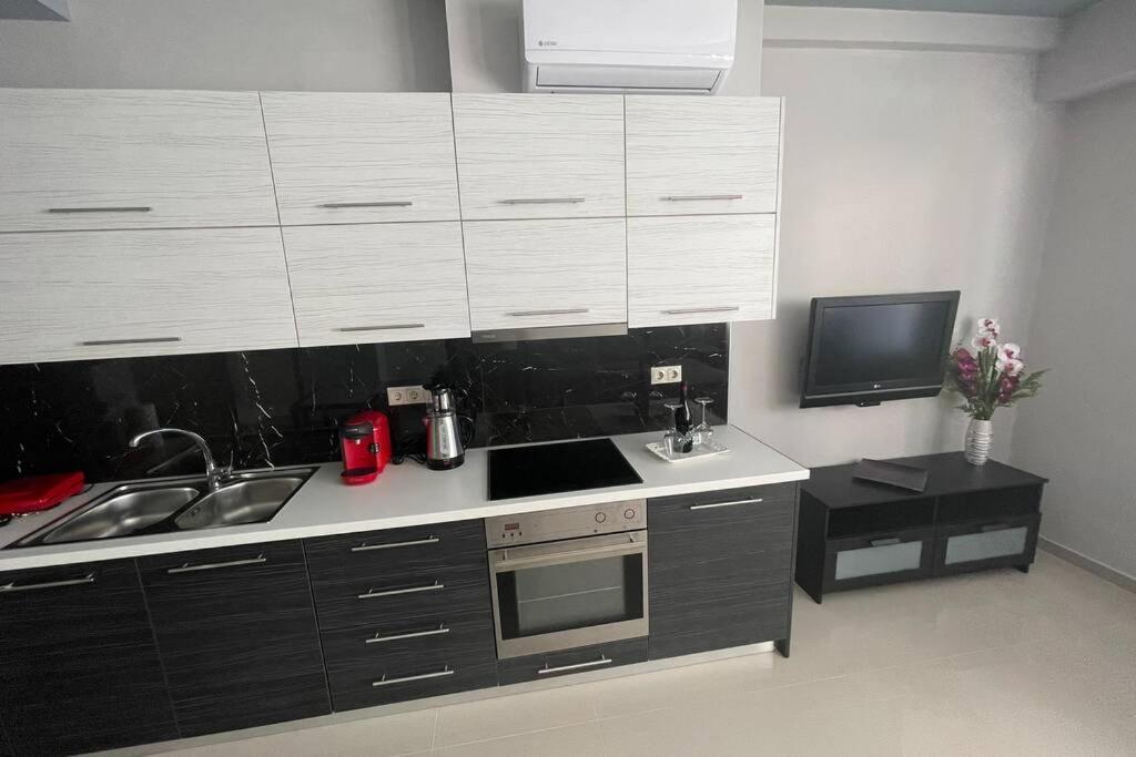 Maxim Deluxe Apartment Nea Alikarnassos Dış mekan fotoğraf