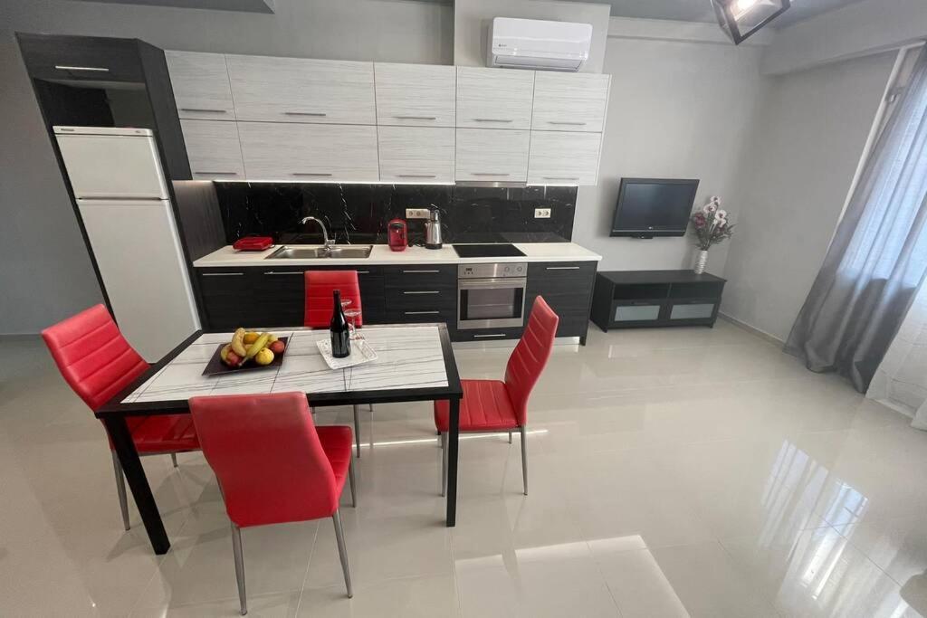 Maxim Deluxe Apartment Nea Alikarnassos Dış mekan fotoğraf